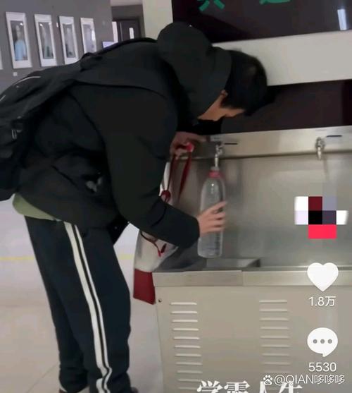 新奥今晚买什么和韦神粉丝已超45万与韦神粉丝已超45万了吗