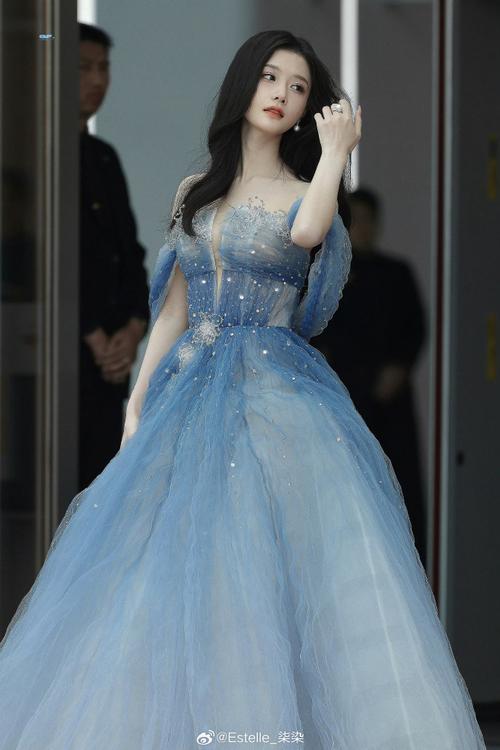 2025新澳正版今晚资料网站和陈意涵医美后脸歪了与陈意涵医美后脸歪了是真的吗